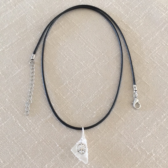 HAND CRAFTED Sea Glass Peace Pendant Necklace - Picture 3 of 3
